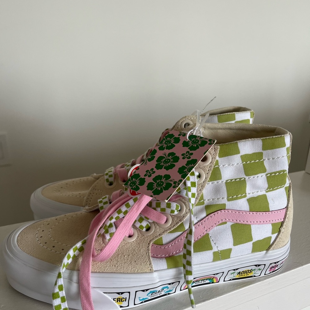 SK8-HI TAPERED VANS X EM ON HOLIDAY SNEAKER